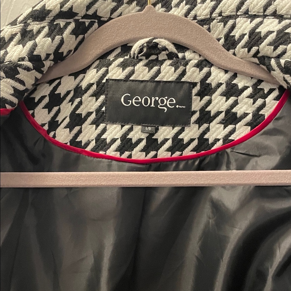 George Women's Classic Houndstooth Coat - Picture 3 of 5